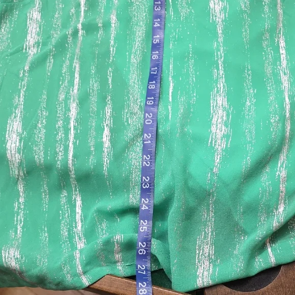 Bob Mackie Mint Green Embroidered V-Neck Tunic - Picture 6 of 6